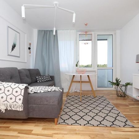 Romaszewskiego Zoliborz Bedroom Pokoj Metro Varşovia Exterior foto
