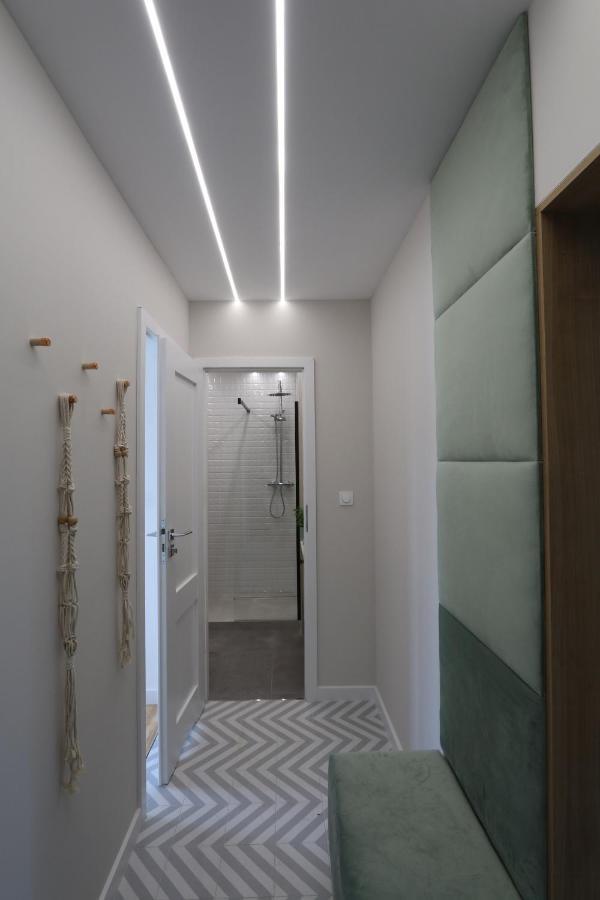 Romaszewskiego Zoliborz Bedroom Pokoj Metro Varşovia Exterior foto