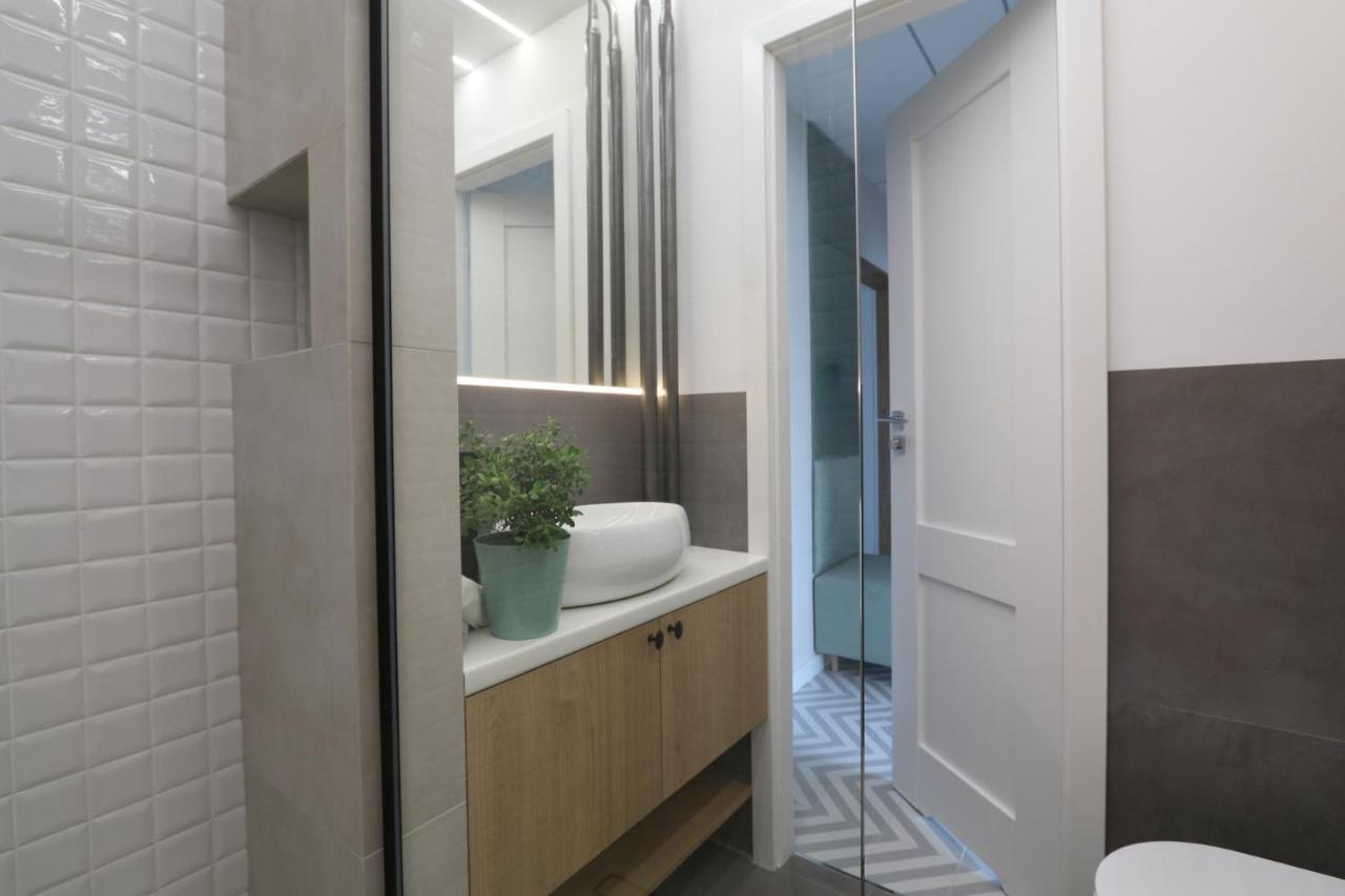 Romaszewskiego Zoliborz Bedroom Pokoj Metro Varşovia Exterior foto