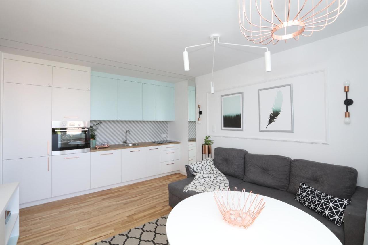 Romaszewskiego Zoliborz Bedroom Pokoj Metro Varşovia Exterior foto