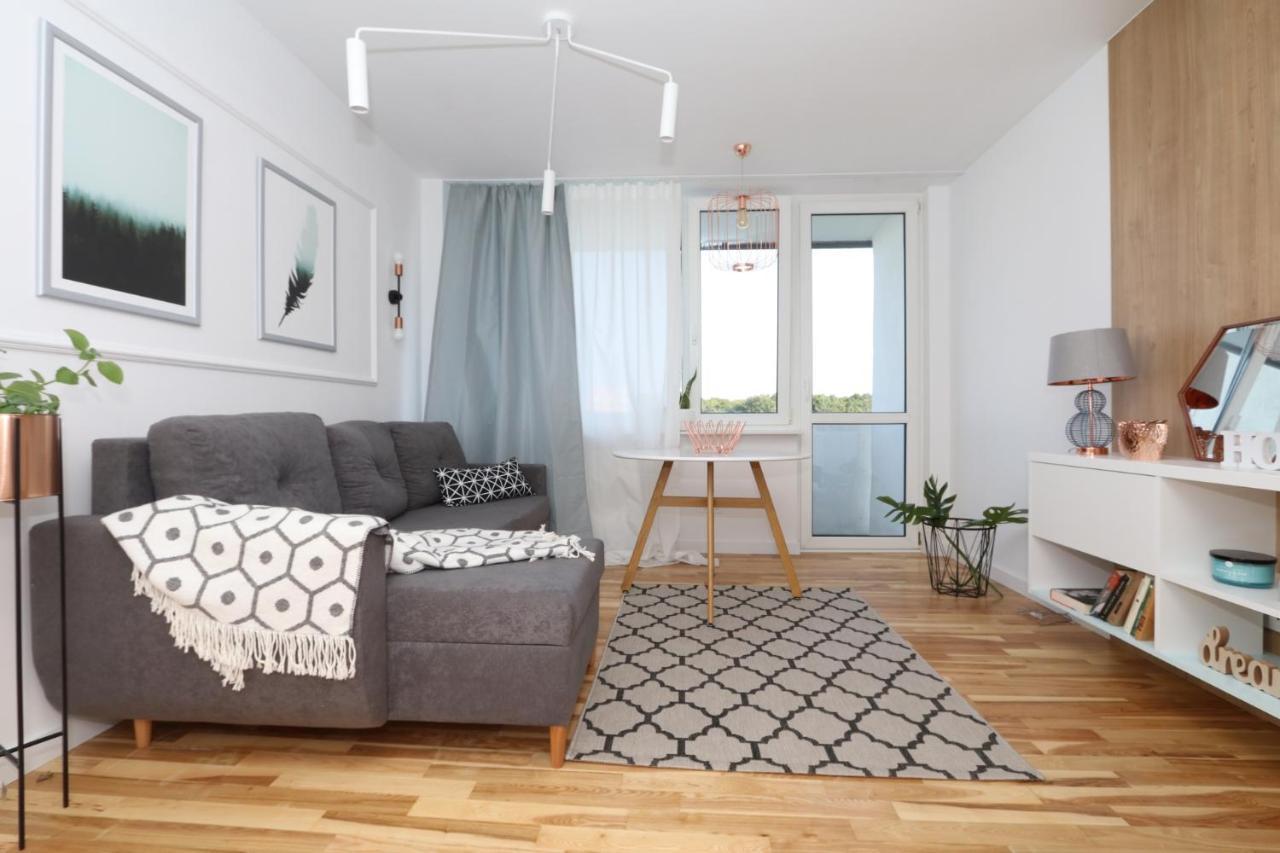 Romaszewskiego Zoliborz Bedroom Pokoj Metro Varşovia Exterior foto