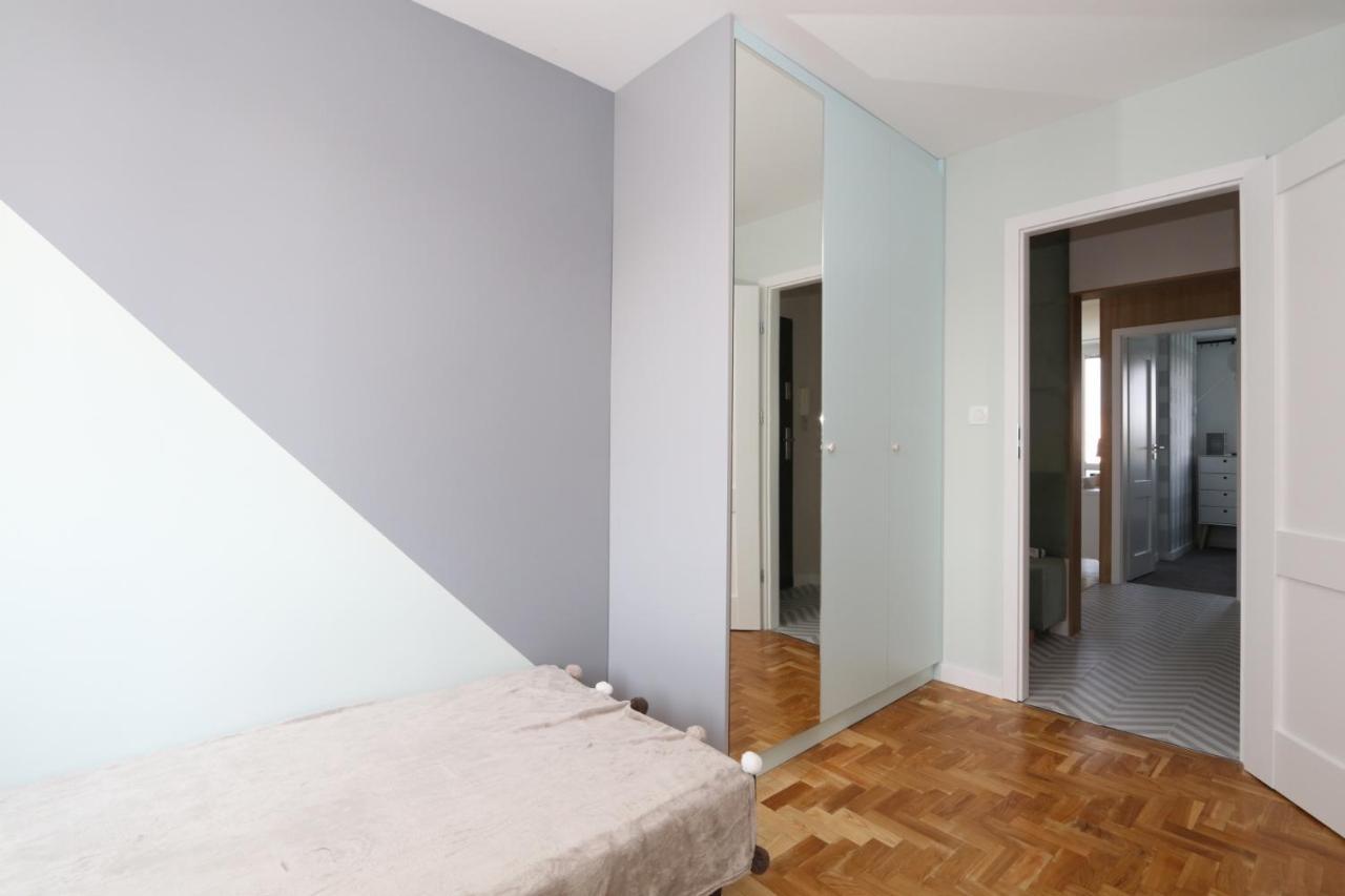 Romaszewskiego Zoliborz Bedroom Pokoj Metro Varşovia Exterior foto