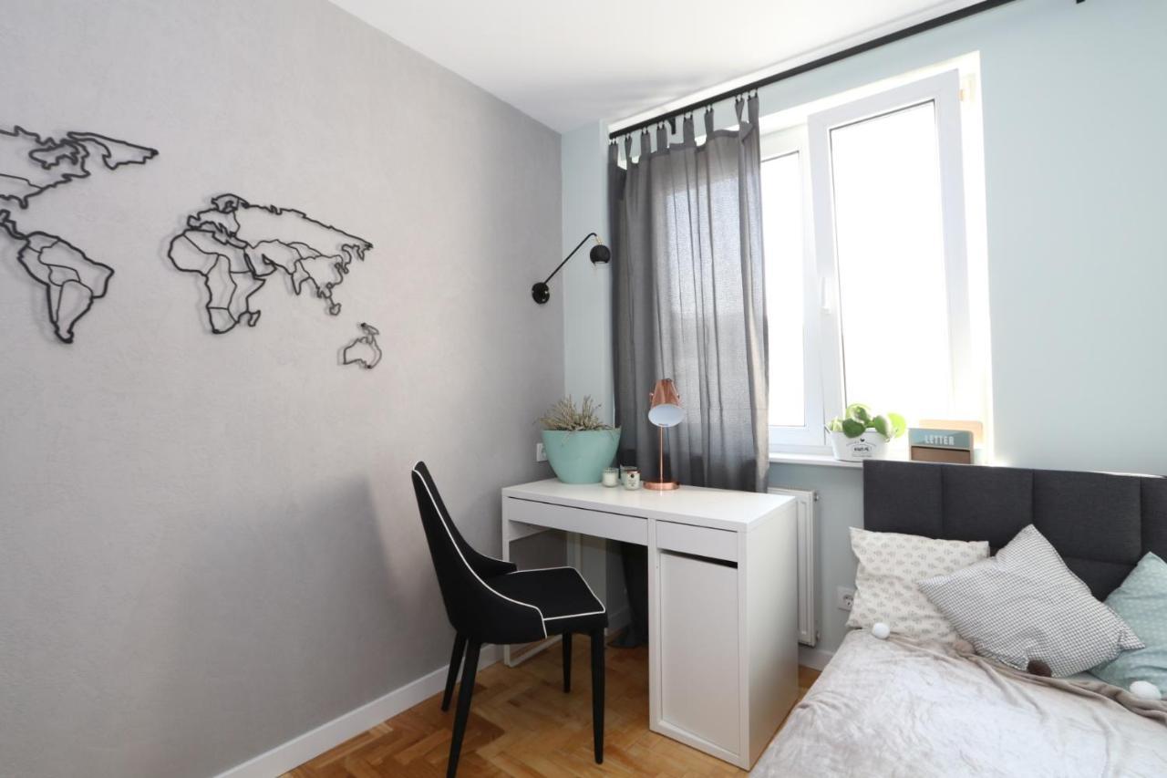 Romaszewskiego Zoliborz Bedroom Pokoj Metro Varşovia Exterior foto